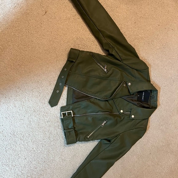 Level Eight Olive Color Crop Jacket Super Cute - Picture 6 of 7